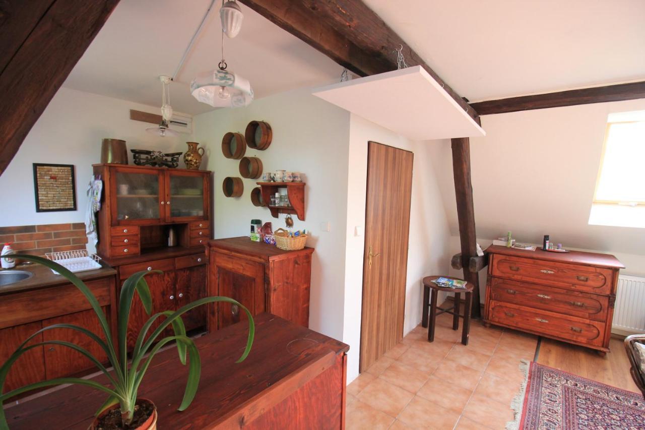 U Slunce Apartment Ostredek Ngoại thất bức ảnh